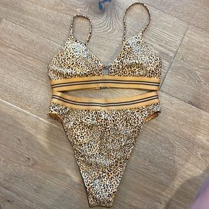 Seafolly bikini set. Bottom AUS 10, top AUS 8. Fits like small bottoms, xs top.